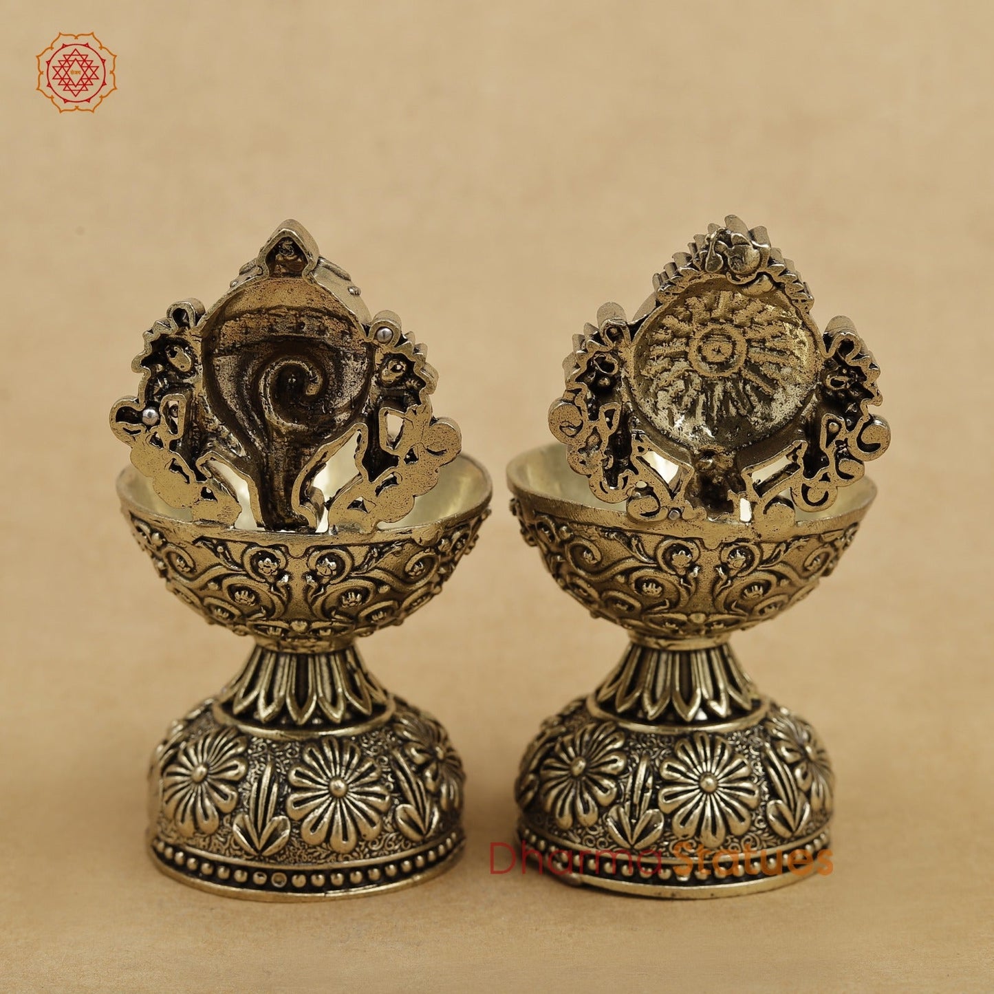 Brass Shankh Chakra Diya 4”