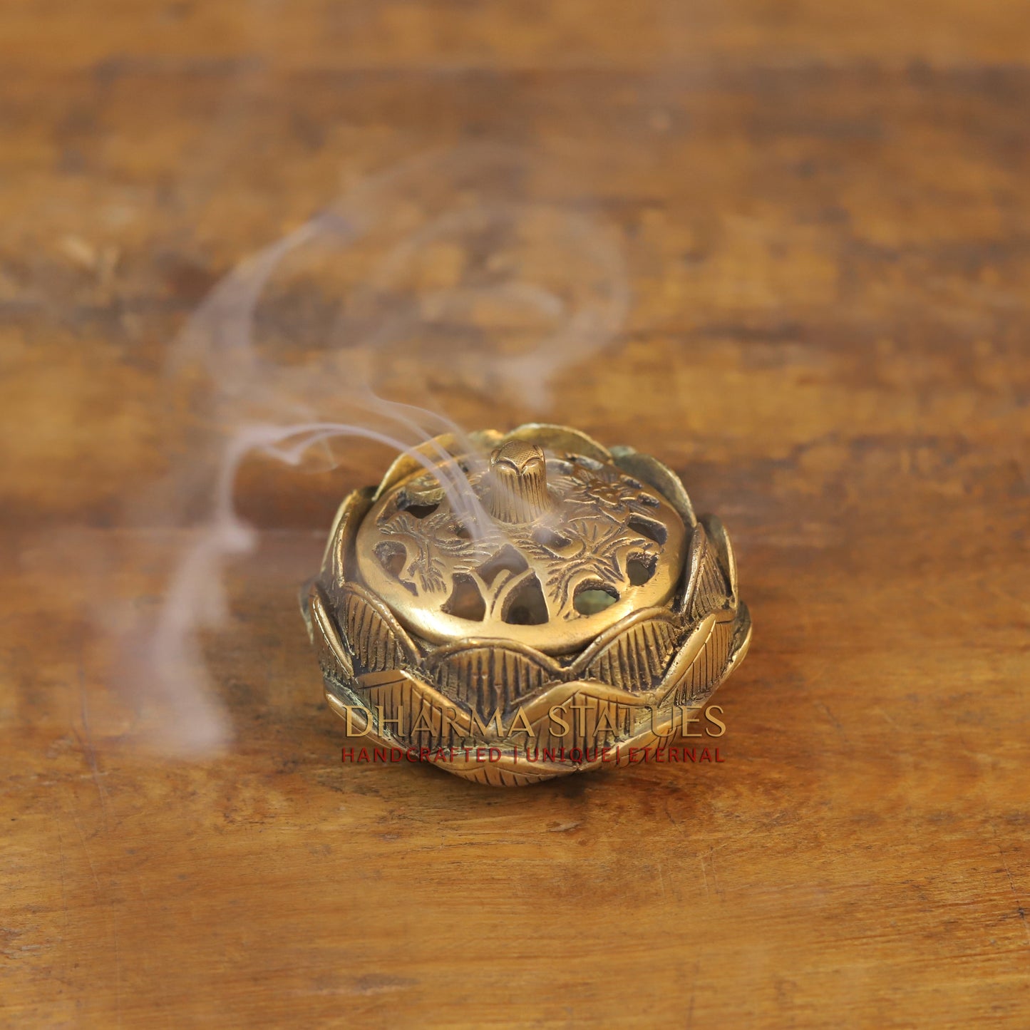 Brass Lotus Shaped Inscense Burner, Fine Golden Finish 2.5"