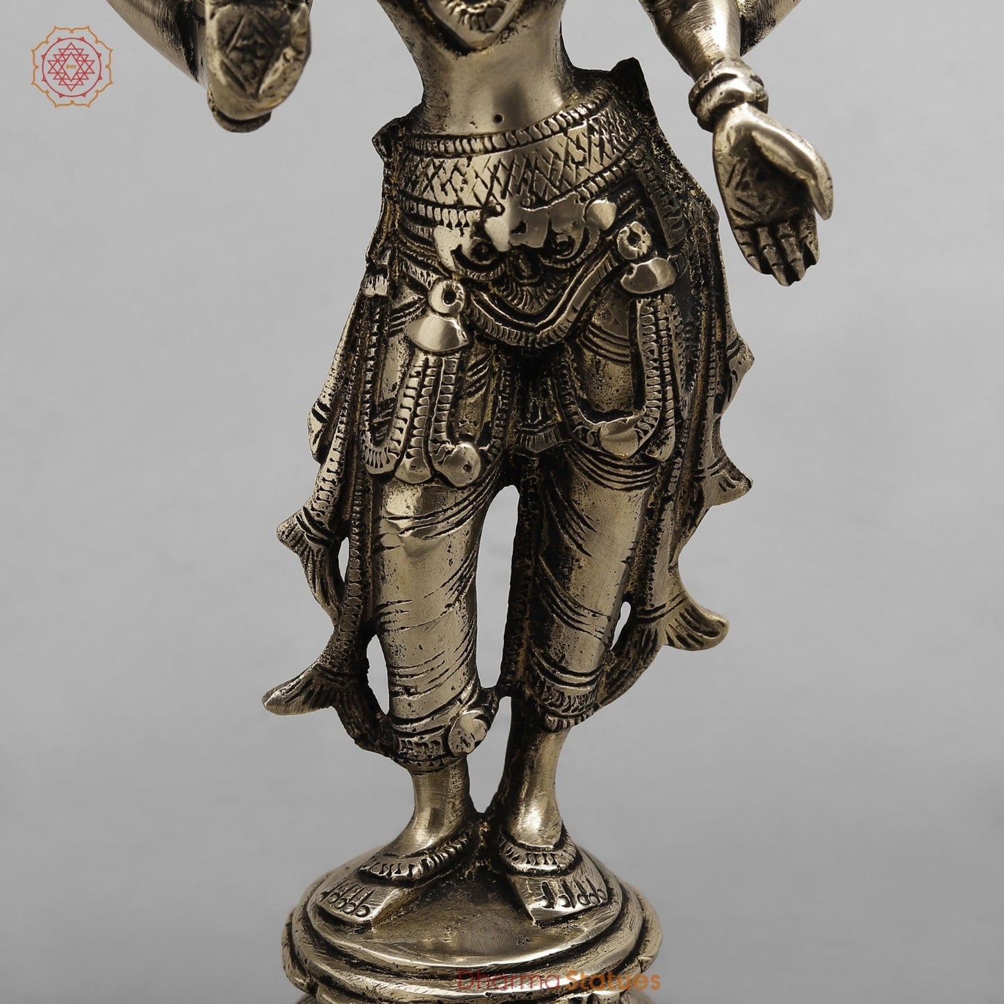 Brass Lashmi standing , Smooth finish 10”