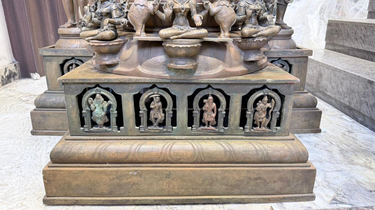 Panchloha Vishnu Standing Large (Combinations Of 5 Metals) with Hanuman , Garuda and Ashtlakshmi 86” (Made In Thrissur)