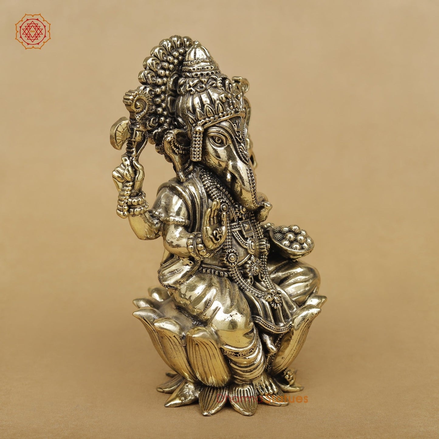 Brass Ganesh seated fine 6”