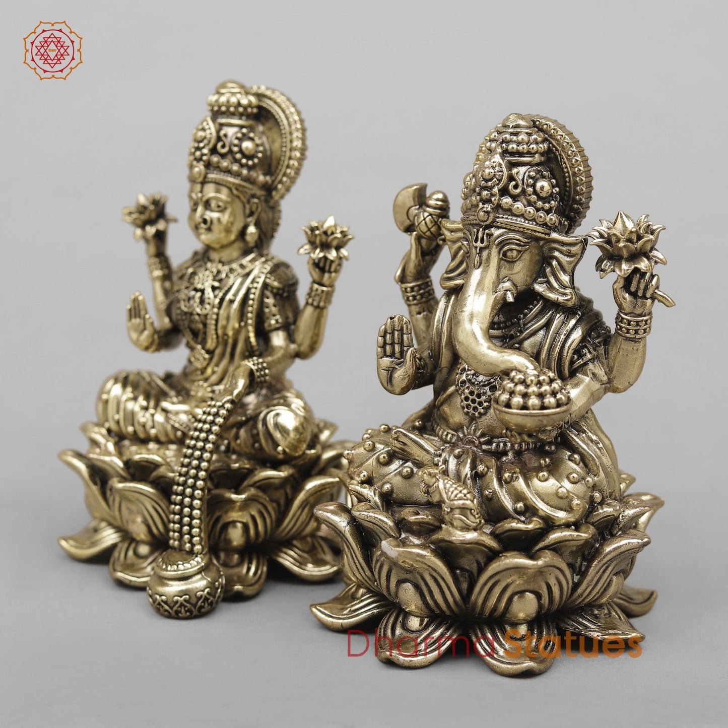 Brass Lakshmi Ganesh Seated Fine 5”