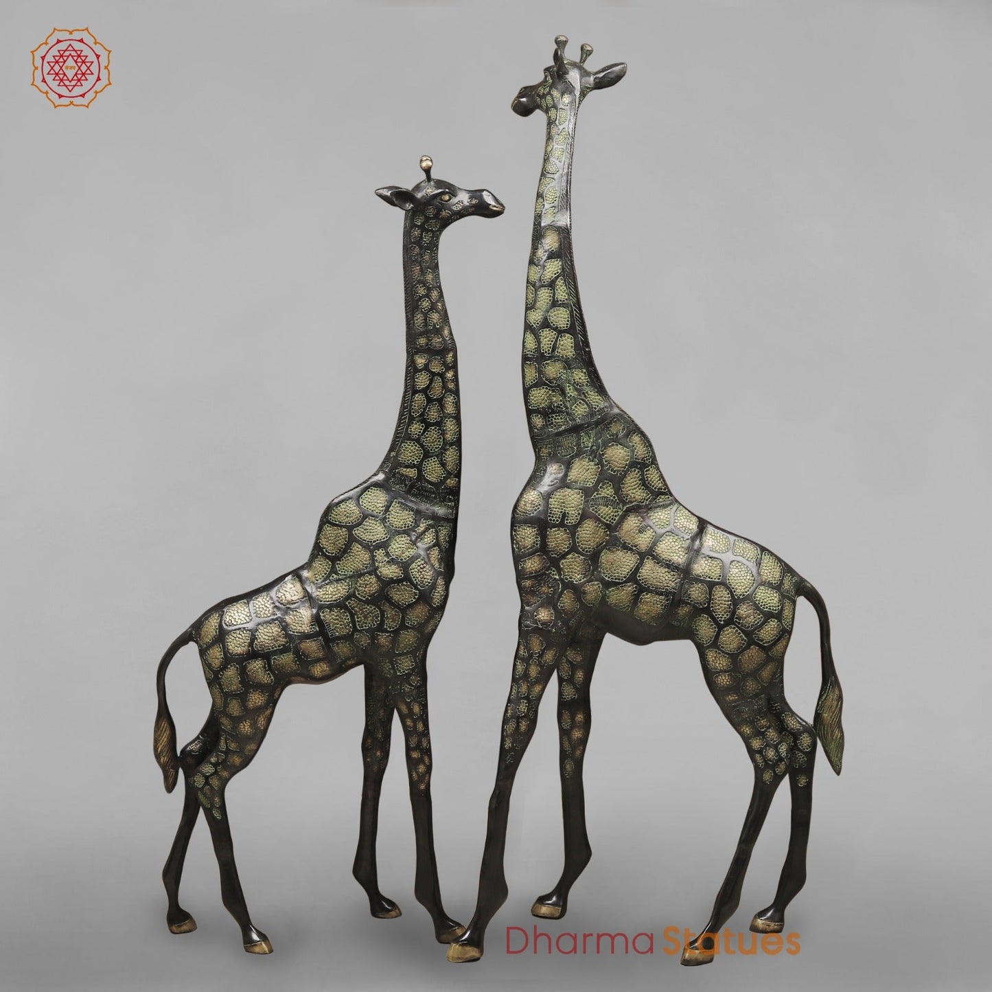 Brass Giraffe Standing Large, Black Green Finish 52” (Garden Friendly)