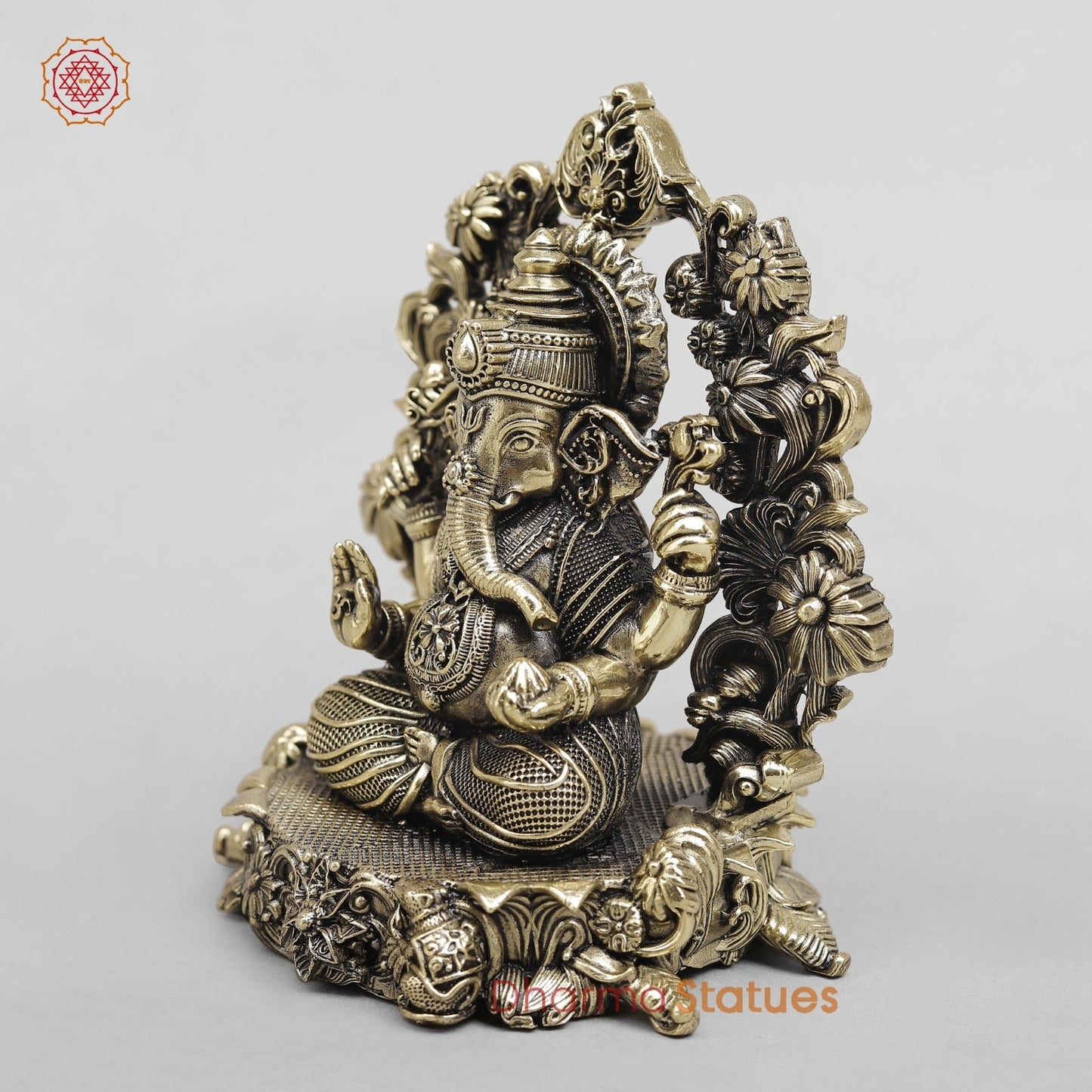 Brass Ganesh Seated Fine With Arch 5”