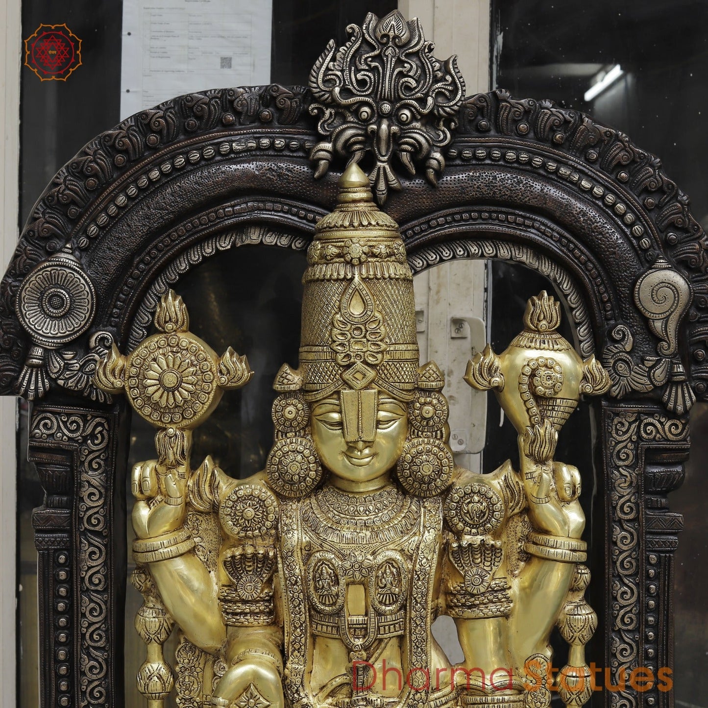Brass Tirupati Balaji With Shankh Chakra Lamps And Keertimukh Arch Fine, Copper and Gold Finish 62”